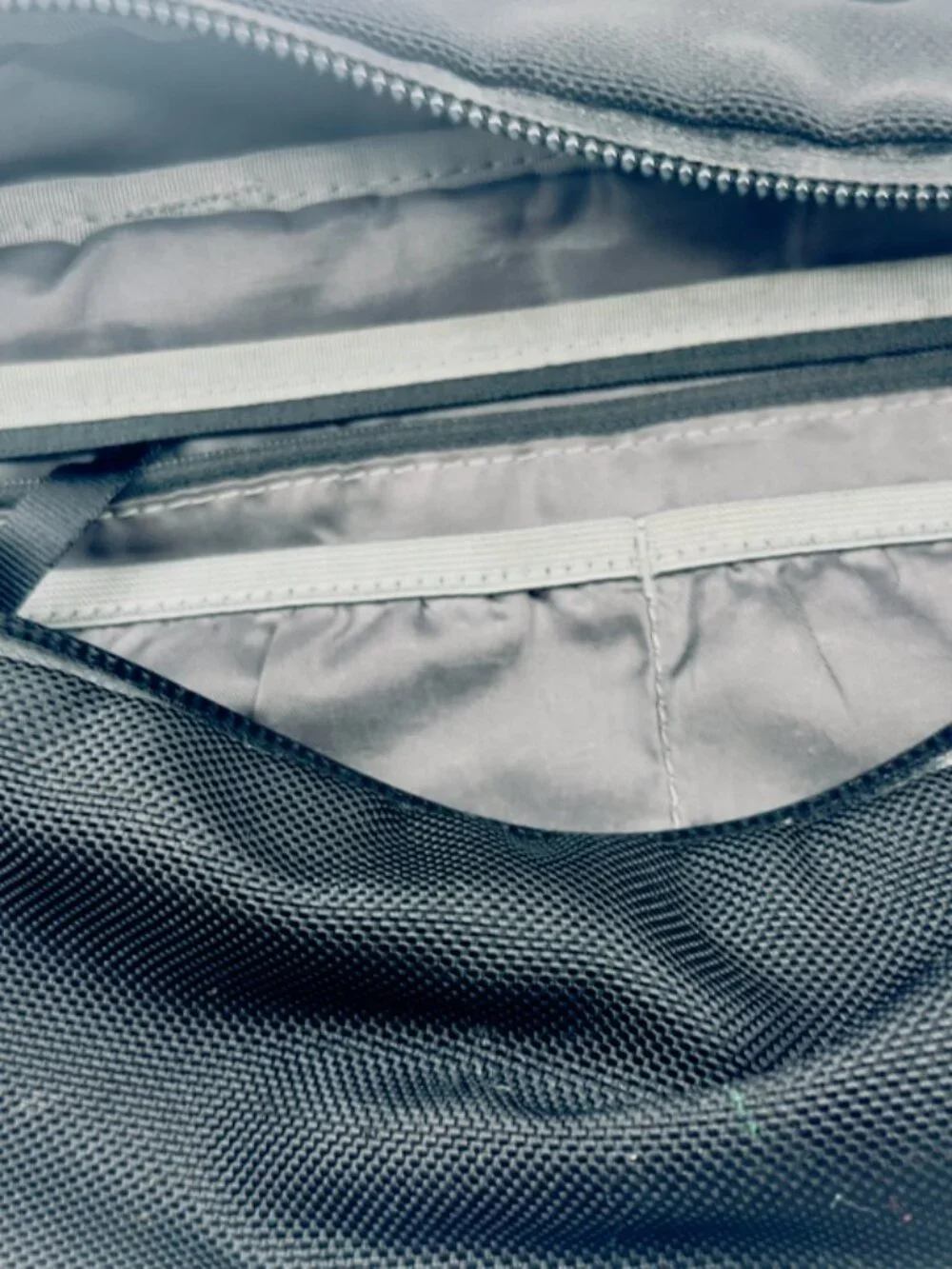 Aer Day Sling Original - Black Cordura Ballistic Nylon Crossbody Bag